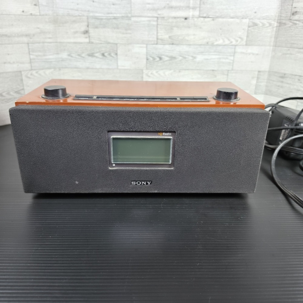 Sony XDR-S3HD FM/AM Digital Radio - Tested - (No Remote or Antenna) TESTED